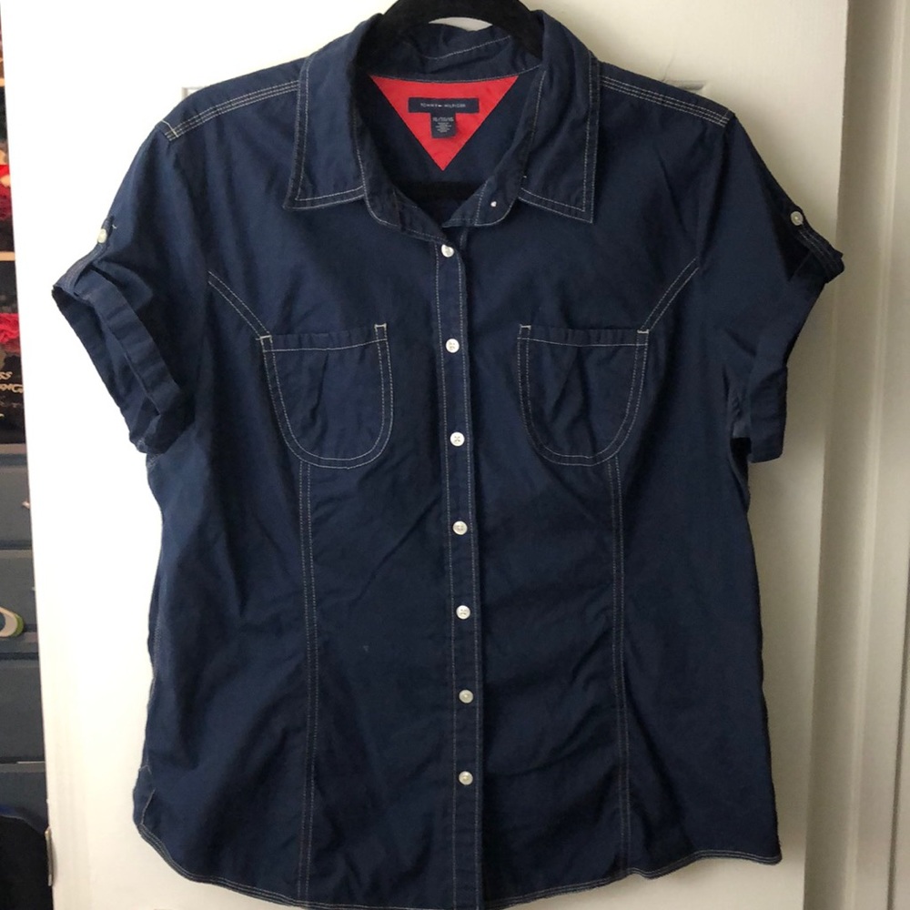 Short-sleeve Button-up Blouse